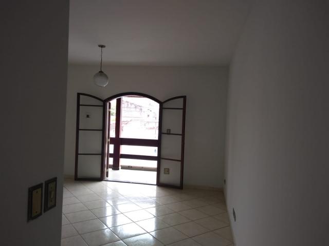 Sobrado para Venda em Jacareí - 2