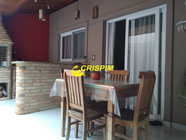 Casa em condomínio para Venda em Jacareí - 2