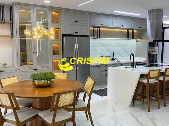 Casa para Venda em São José dos Campos - 4