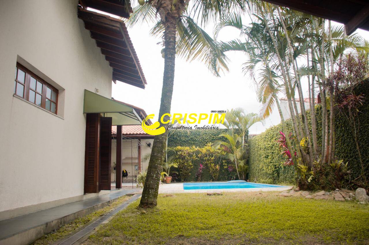 Casa, 4 quartos, 298 m² - Foto 3