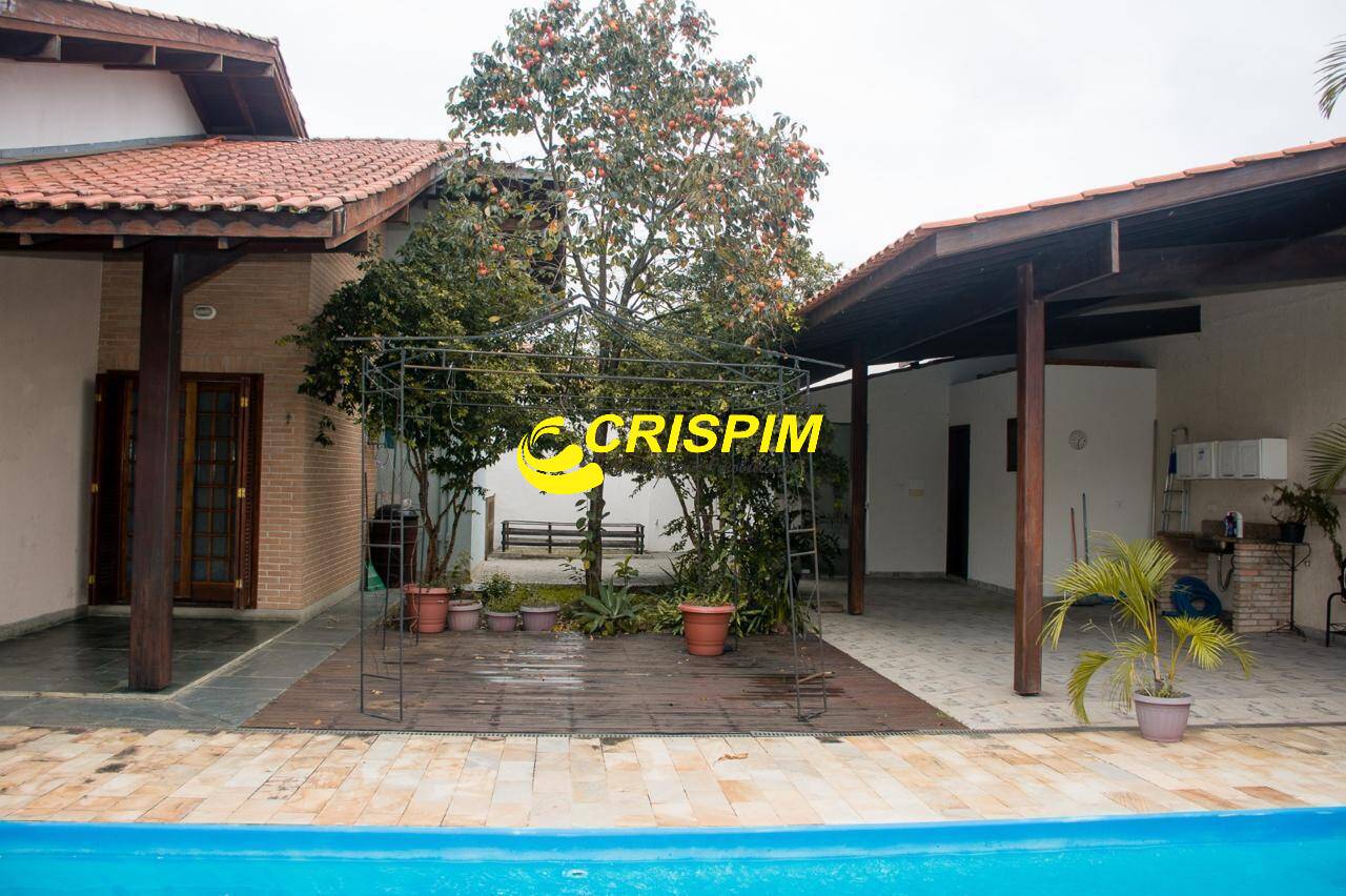 Casa, 4 quartos, 298 m² - Foto 2